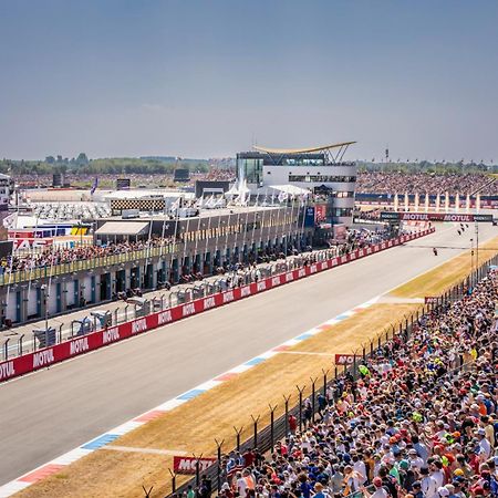 100 Jaar Tt Circuit Assen 2025 Glamping Incl Stroom Exterior foto