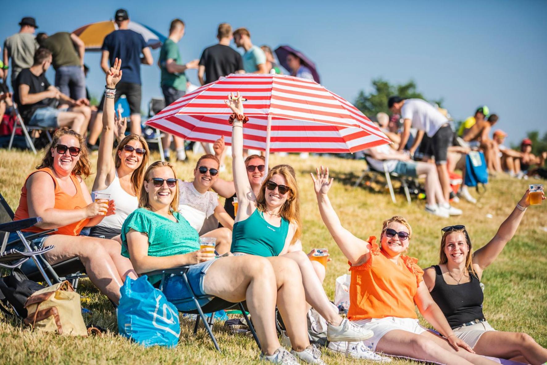 100 Jaar Tt Circuit Assen 2025 Glamping Incl Stroom Exterior foto